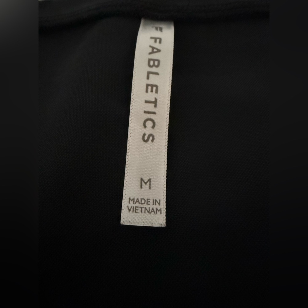 Fabletics Medium Activewear Bundle Leggings + Eco… - image 6